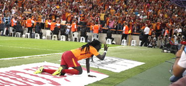 vwin德赢-法甲升班马快速适应顶级联赛经验分享，德甲升班马夺冠奇迹